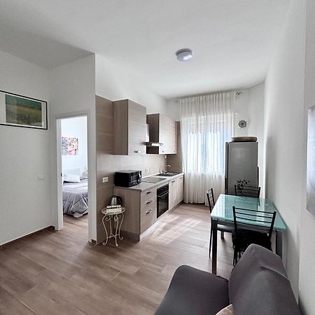 Apartamento Bilocale In Bande Nere-Metro Rossa Duomo Milán Exterior foto