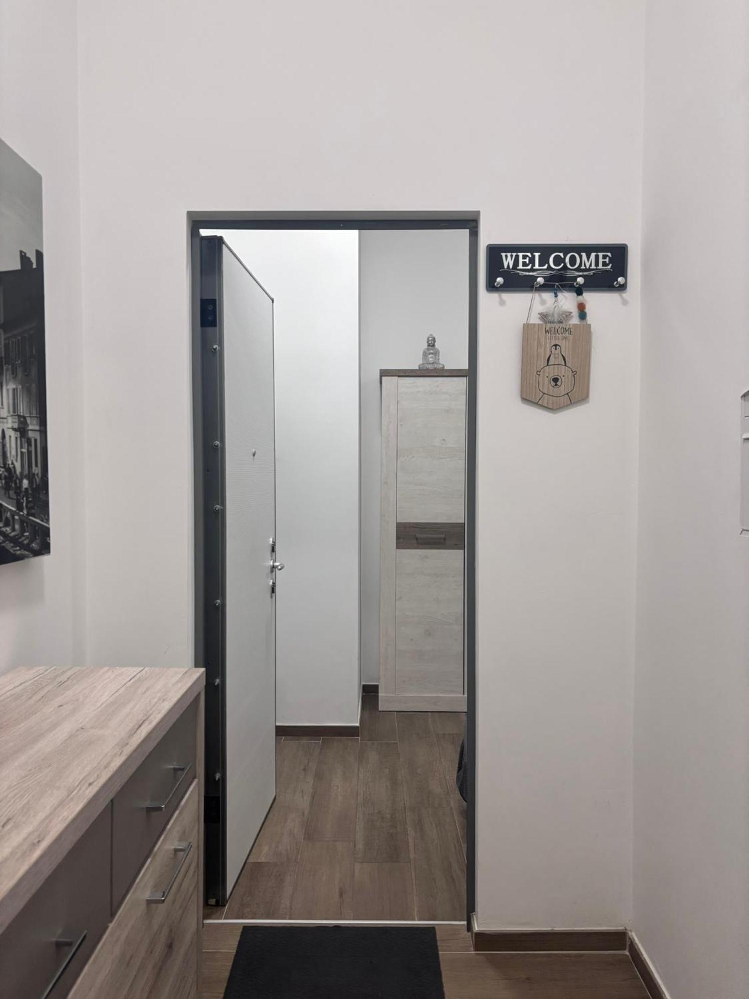 Apartamento Bilocale In Bande Nere-Metro Rossa Duomo Milán Exterior foto